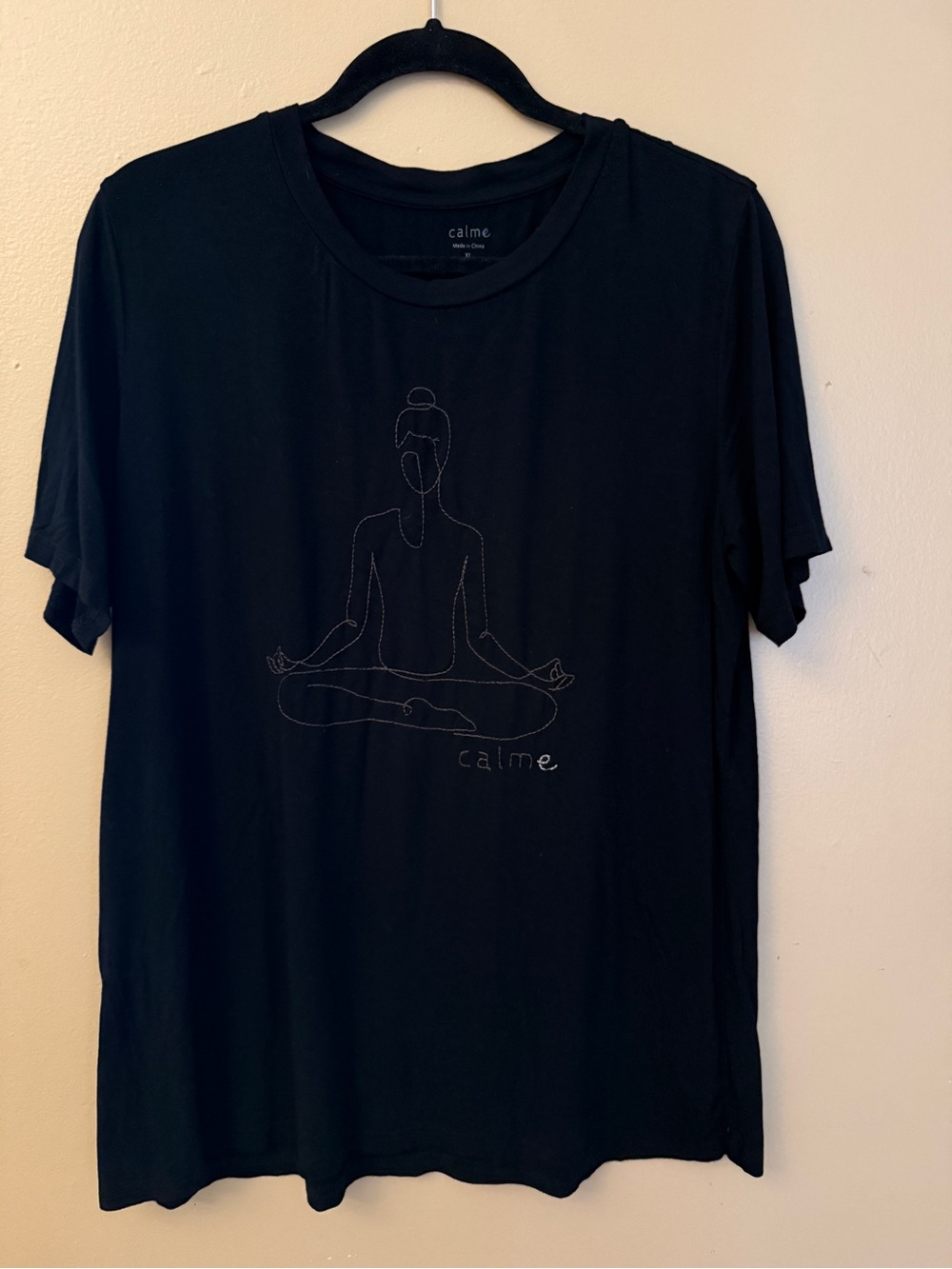 calme Women's Black Short-Sleeve Graphic Tee - Meditative Line Art